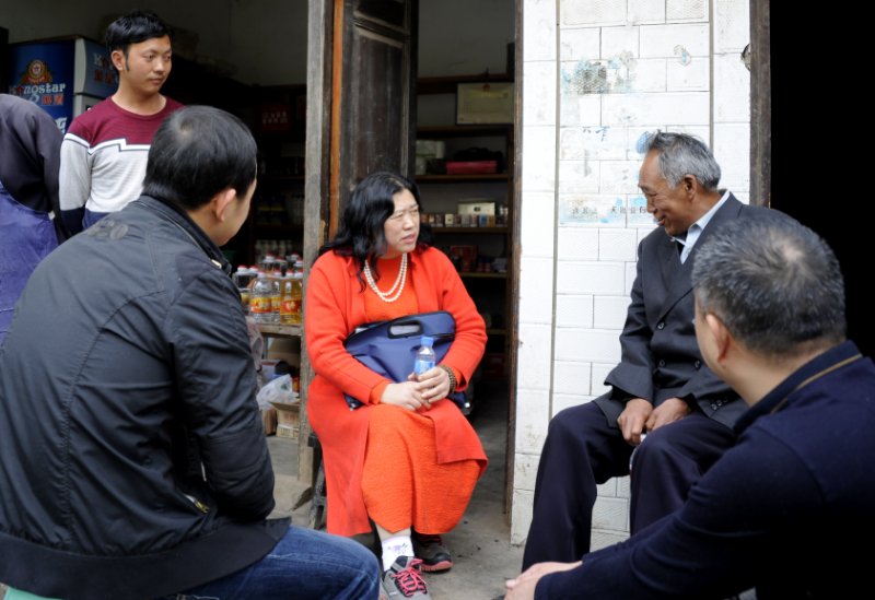 在貴州省極貧鄉之一納雍縣董地鄉羅嘎村打溫泉井現場1 在貴州省極貧鄉之一納雍縣董地鄉羅嘎村打溫泉井現場1