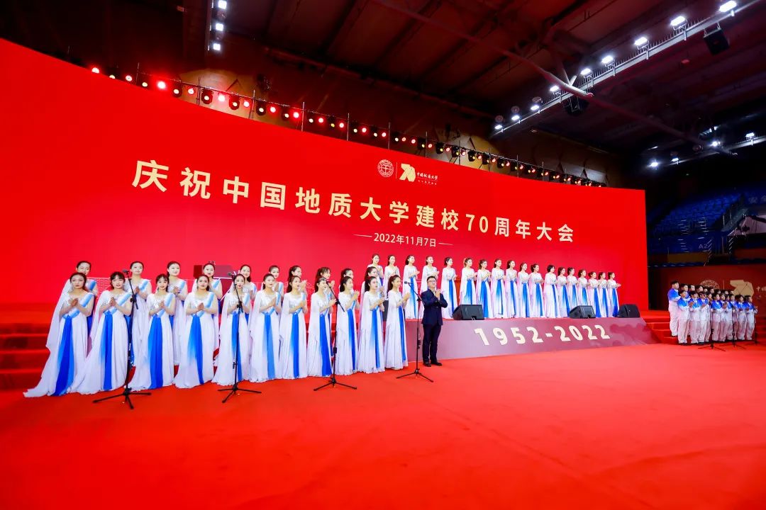 文藝演出 文藝演出